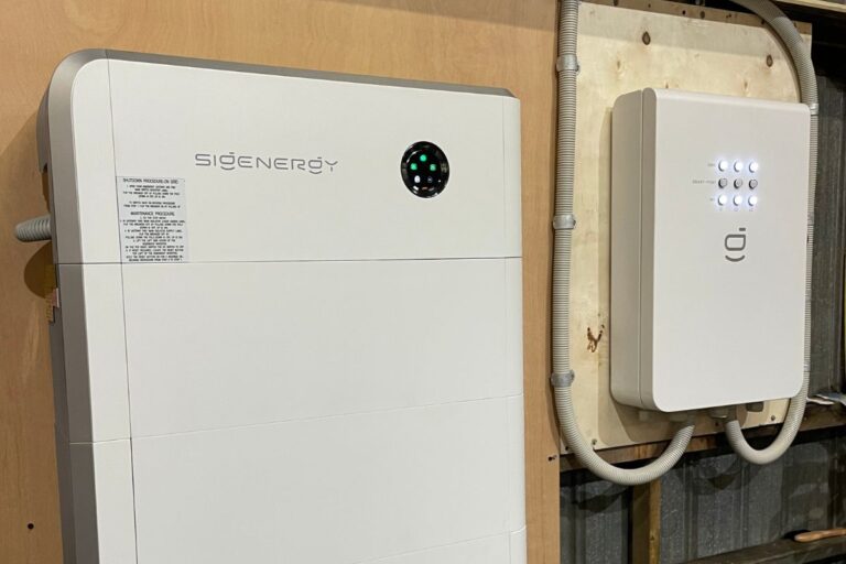 Battery storage comes to the fore as solar power generation reaches new highs across Australia